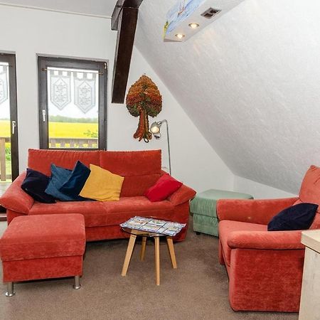3-R-Ferienwohnung-Fuer-3-Personen-In-Schaprode-Auf-Ruegen-Zi4 外观 照片