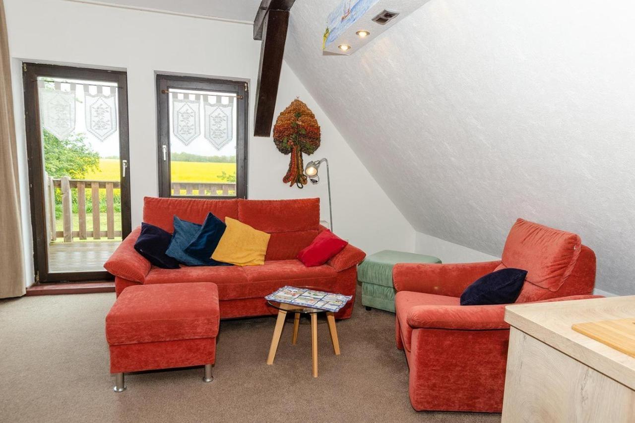 3-R-Ferienwohnung-Fuer-3-Personen-In-Schaprode-Auf-Ruegen-Zi4 外观 照片