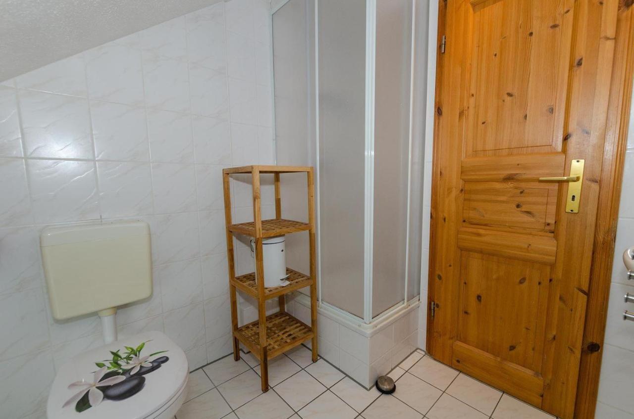 3-R-Ferienwohnung-Fuer-3-Personen-In-Schaprode-Auf-Ruegen-Zi4 外观 照片