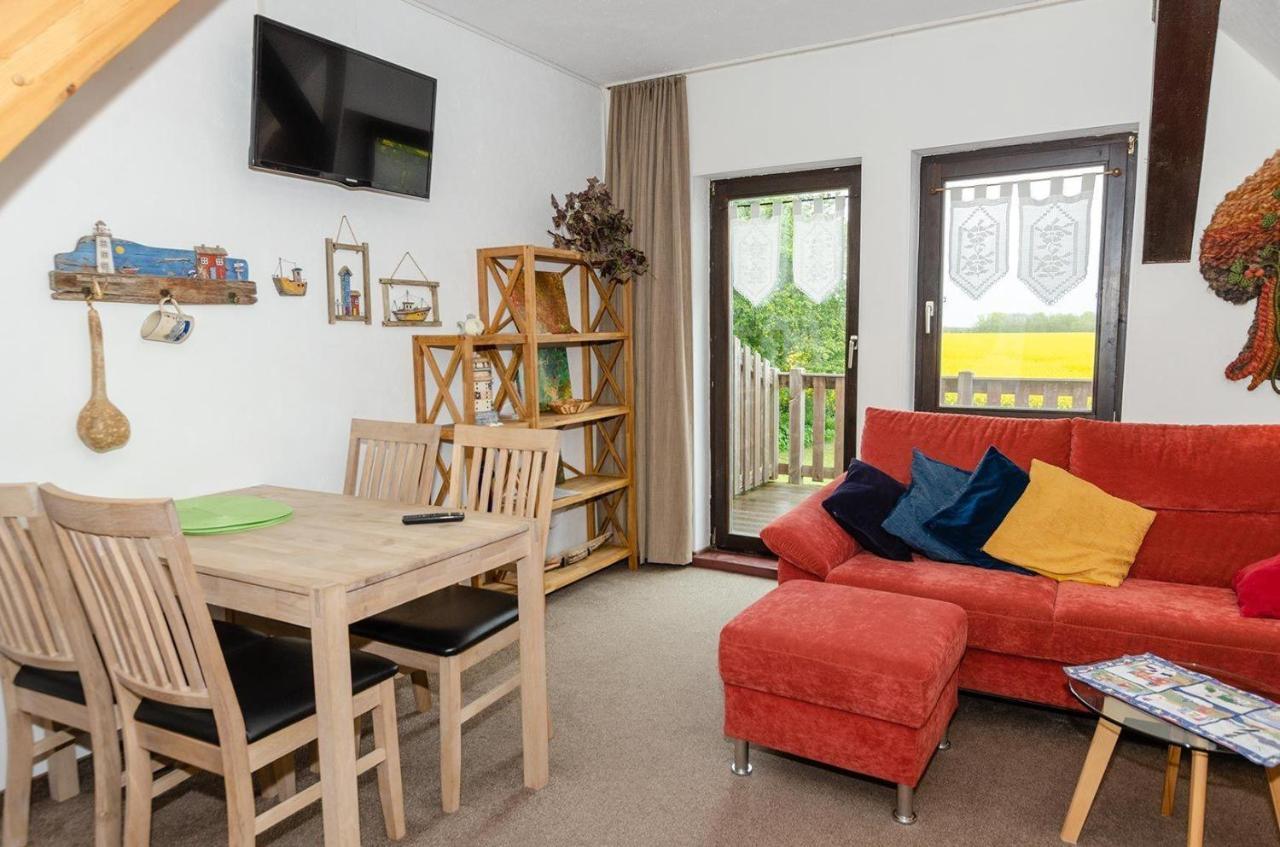 3-R-Ferienwohnung-Fuer-3-Personen-In-Schaprode-Auf-Ruegen-Zi4 外观 照片